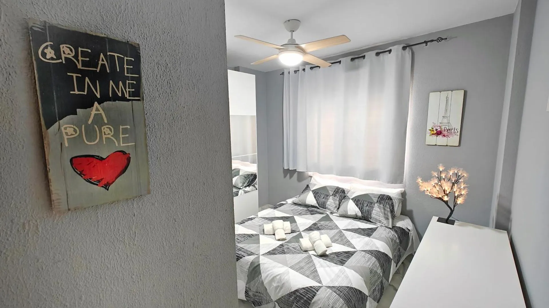 Moderno Piso Centrico 3 Habitaciones Junto Al Mar Εστεπόνα 0*,  Ισπανία